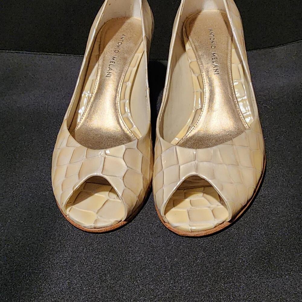 Antonio Melani Cream Croc Embossed Leather Peep Toe Heels 8.5M